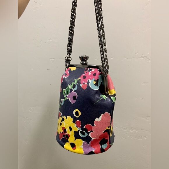 Handmade Genuine Leather Floral Print Push-lock Bucket Bag & Mink Fur Charm - Picture 10 of 16